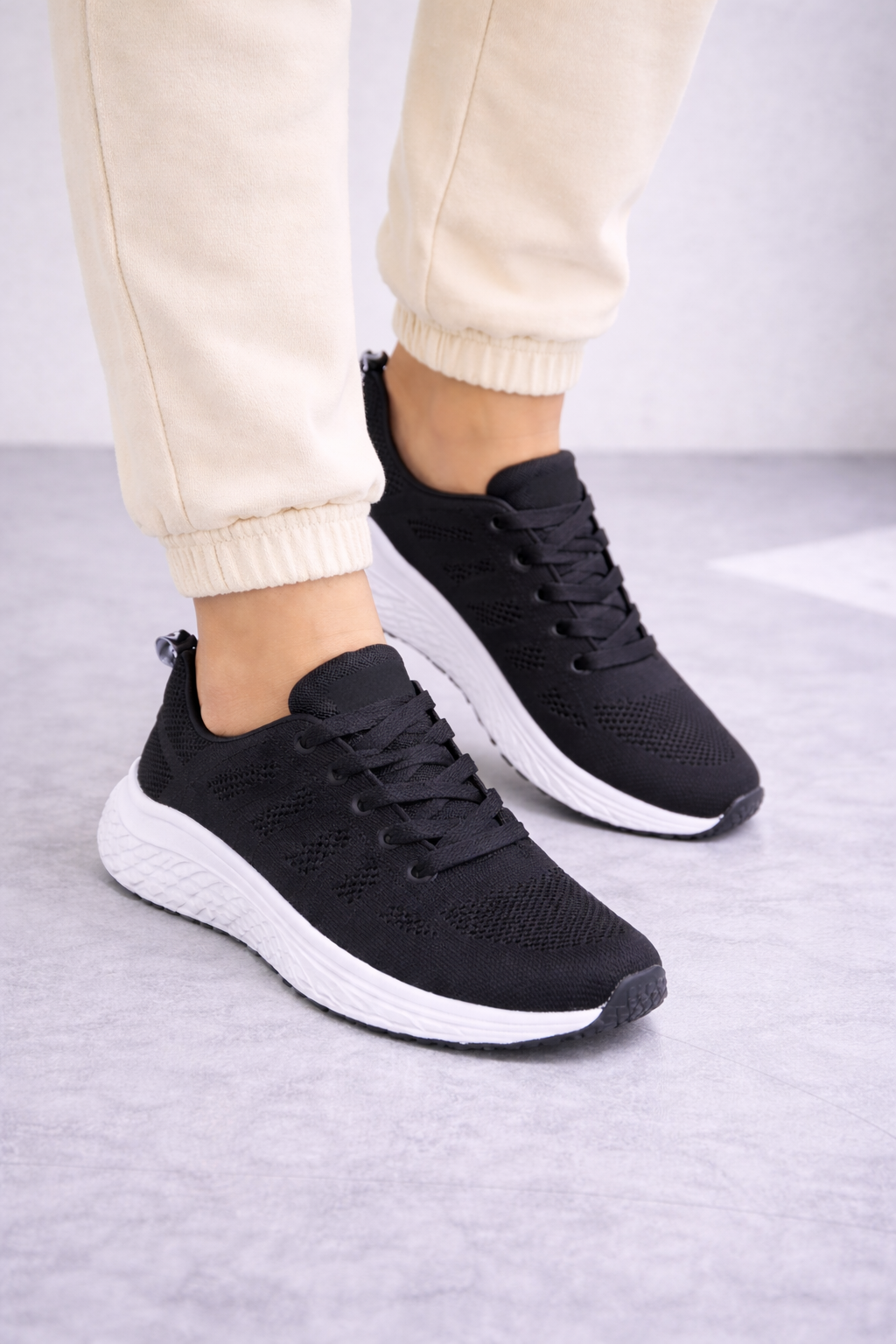 Zalantino Women’s Luna Runner | Lightweight Knit Sneaker