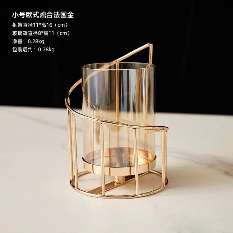 Nordic Romantic Candlestick Ornaments Living Room Dining Table European Luxury High-end Iron Candle Decoration Candlelight Dinner Props